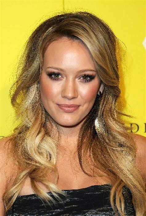 hillary duff leaked|Celebrity naked photo scandal: Hilary Duff calls FBI after FAKE。